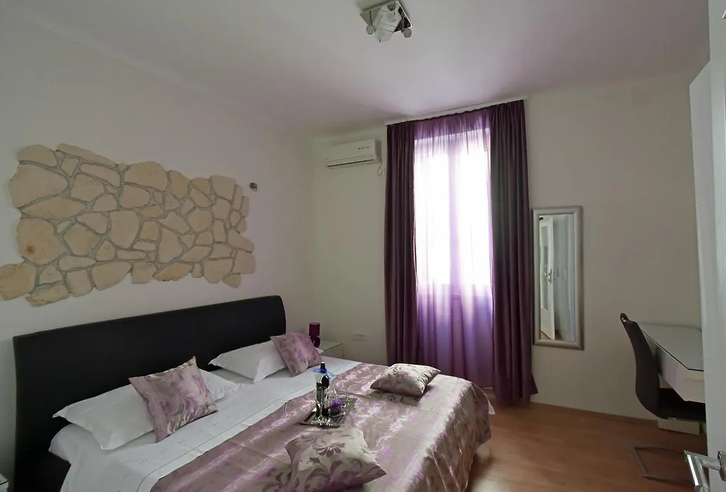 Kuzma Rooms And Apartments 斯普利特 克罗地亚