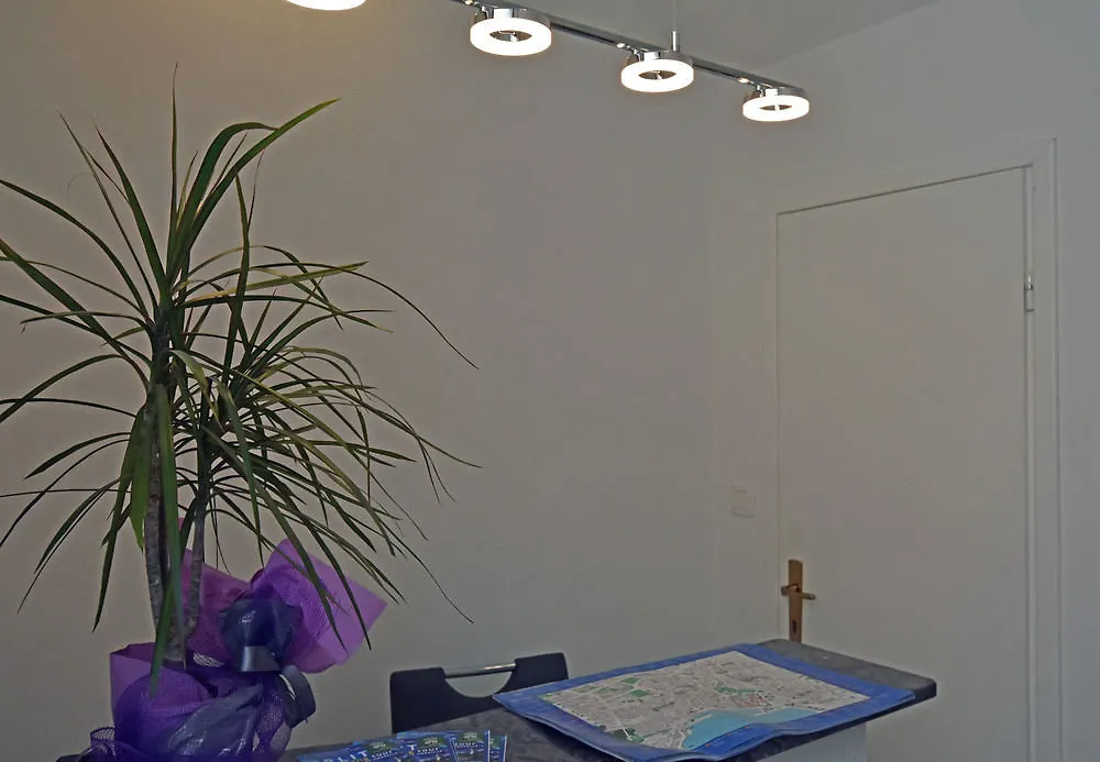 Kuzma Rooms And Apartments 斯普利特