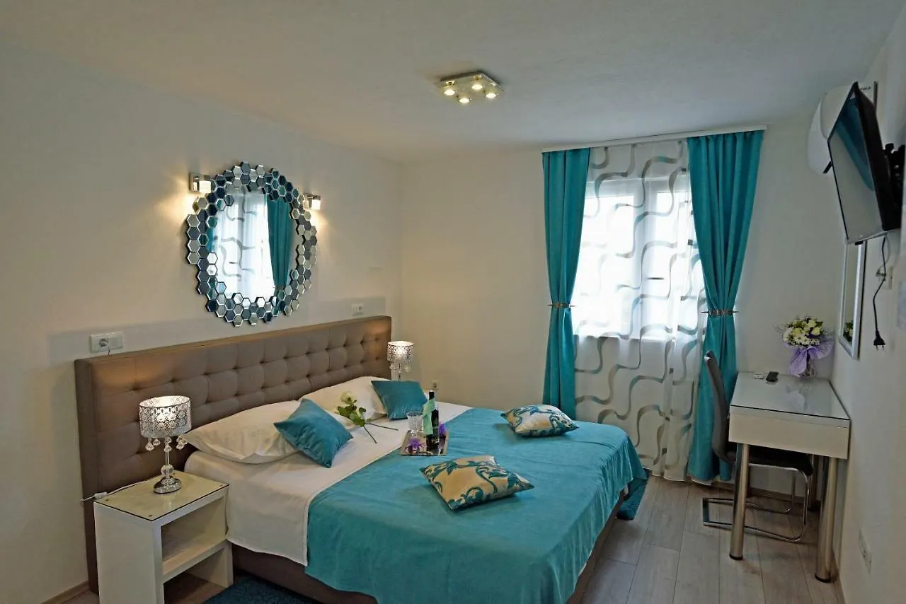 Kuzma Rooms And Apartments 斯普利特