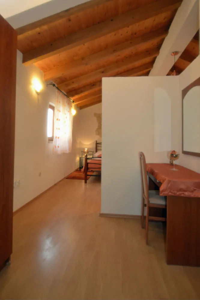 Kuzma Rooms And Apartments Split