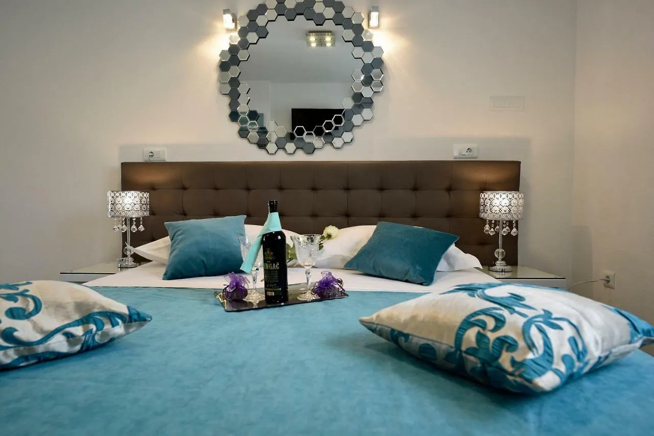 Kuzma Rooms And Apartments Split