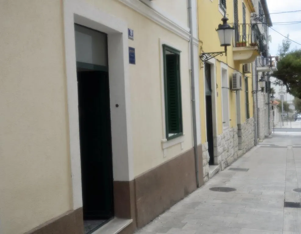 Kuzma Rooms And Apartments Split
