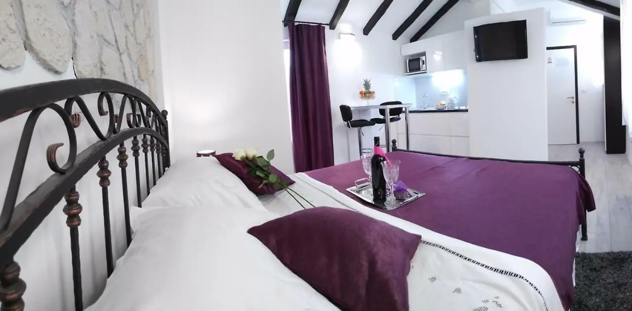 Kuzma Rooms And Apartments Split