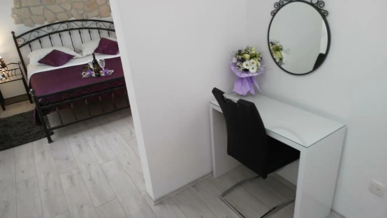 Kuzma Rooms And Apartments Split